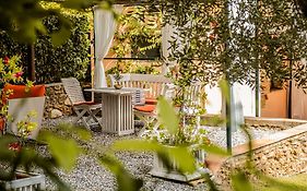 Monolocale Casenuove Con Giardino